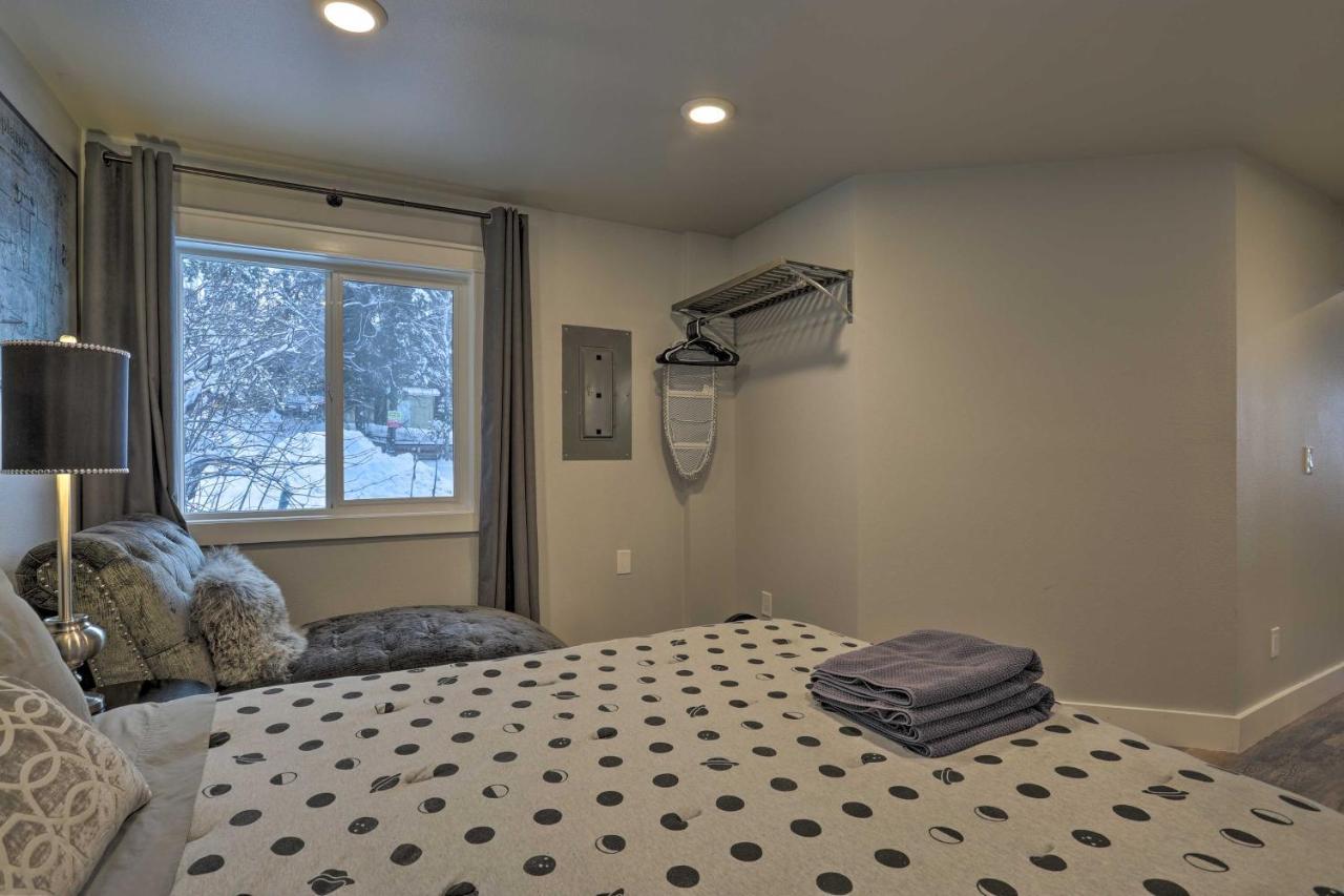 Modern Anchorage Getaway, Steps From Coastal Trail 아파트 외부 사진