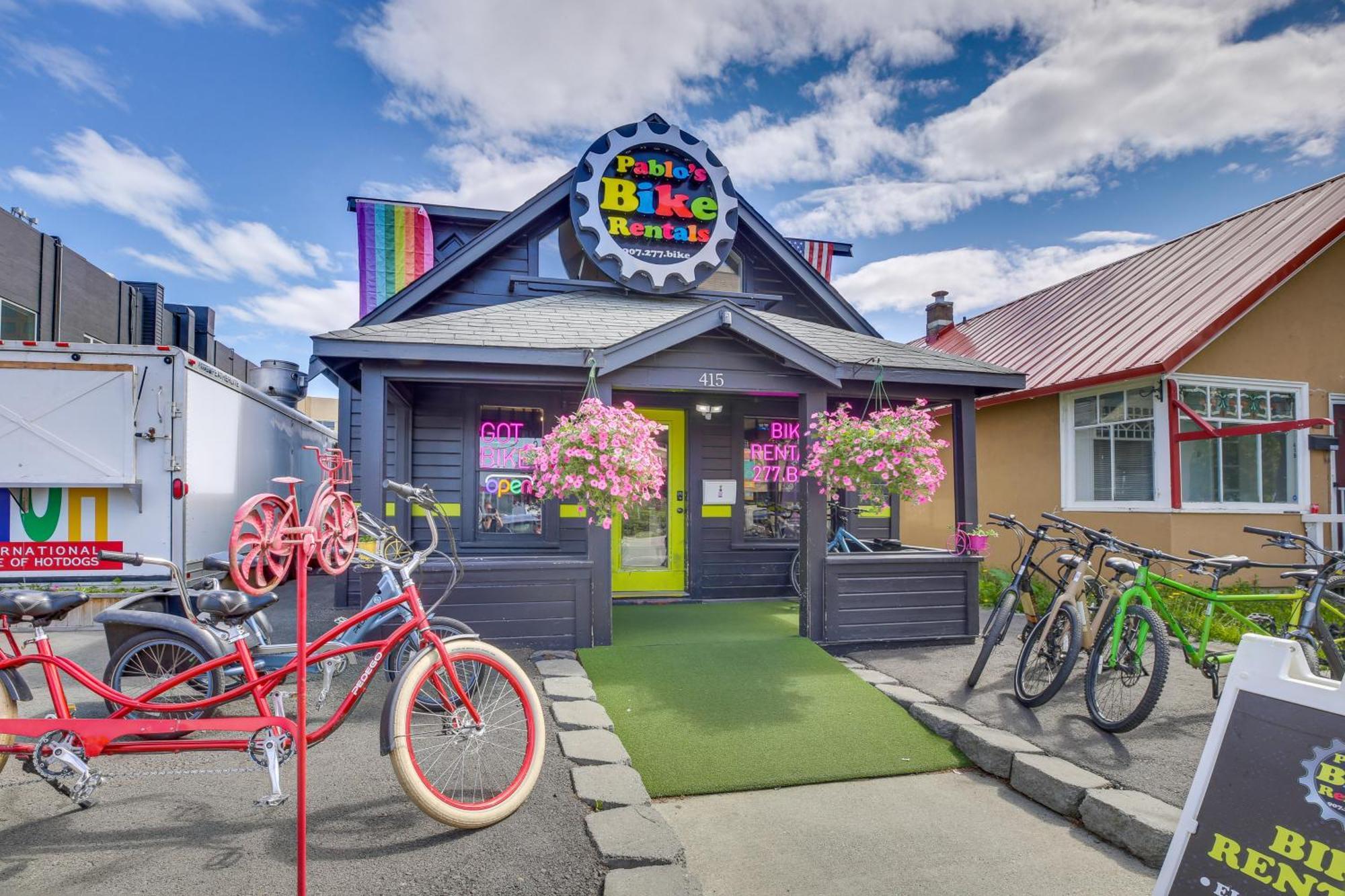 Modern Anchorage Getaway, Steps From Coastal Trail 아파트 외부 사진